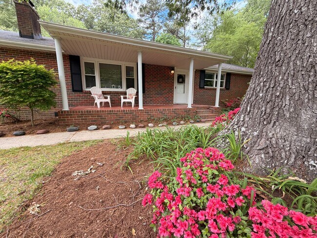 Photo - Recently Updated 4-Bedroom Ranch Home w/a 2 Bedroom Guest Cottage! Ready 05-01-26! Pet Friendly Home