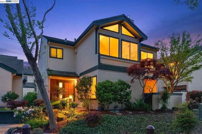 Photo - Spacious 4BR Townhome in Alameda