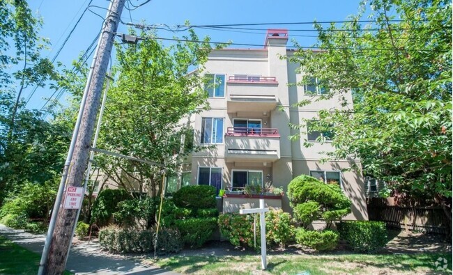 Building Photo - 4747 Sand Point Way NE Unit 105 Rental