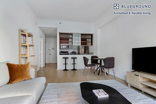 Photo - 535 W 23 St Unit FL3-ID2192