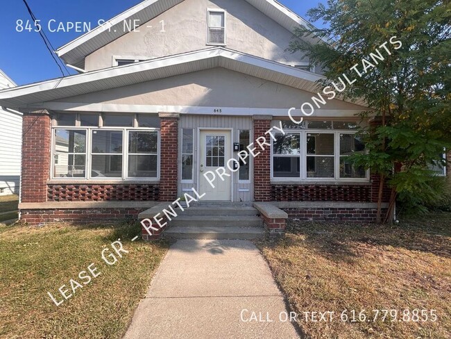 3 Bedroom Duplex in Grand Rapids! Laundry ... - 3 Bedroom Duplex in Grand Rapids! Laundry ... Apartment Unit 1