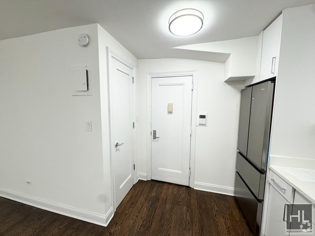 Building Photo - EAST 72 STREET Rental