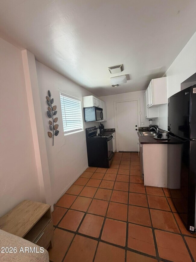 Photo - 712 W Taylor St Unit Apt 2
