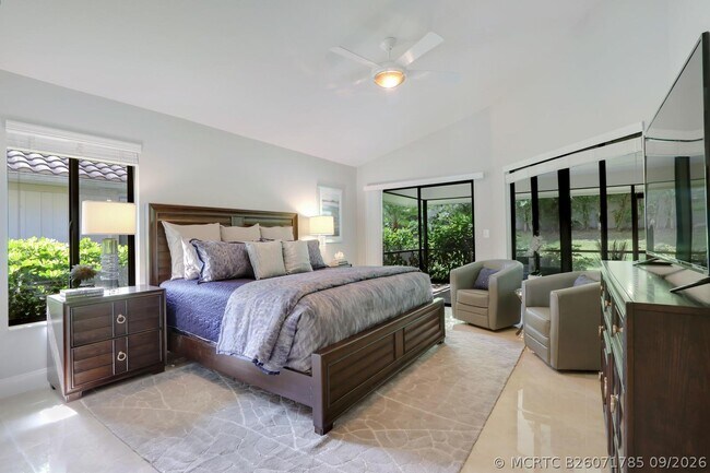 Photo - 156 Thornton Dr
