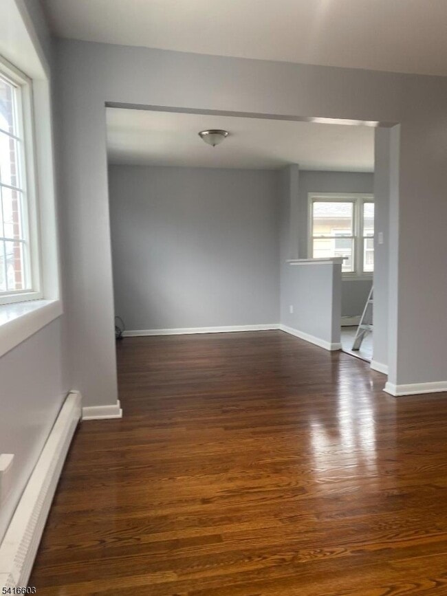 Photo - 409 Gable Ln