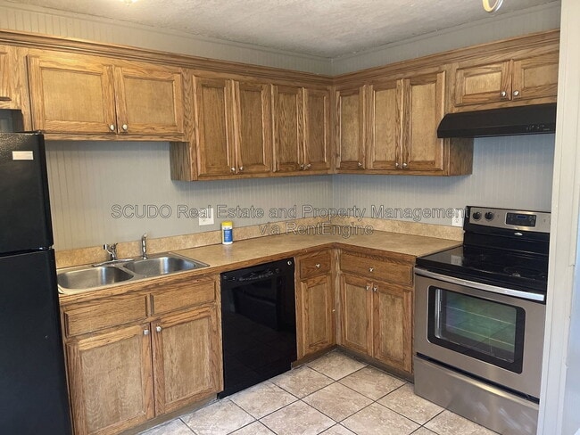 11219 Ditman Ave