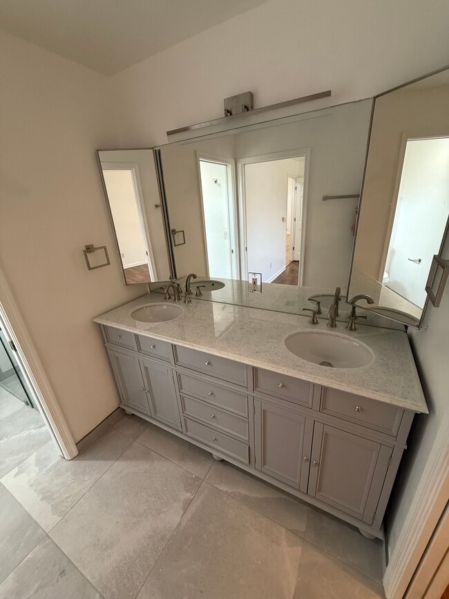 Photo - 1222 S Alhambra Cir