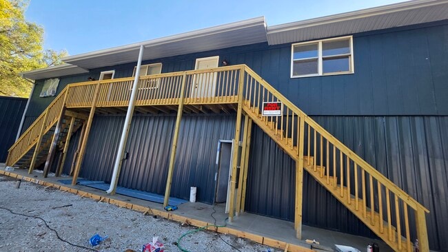 Photo - 108 N Runkle St Unit #2