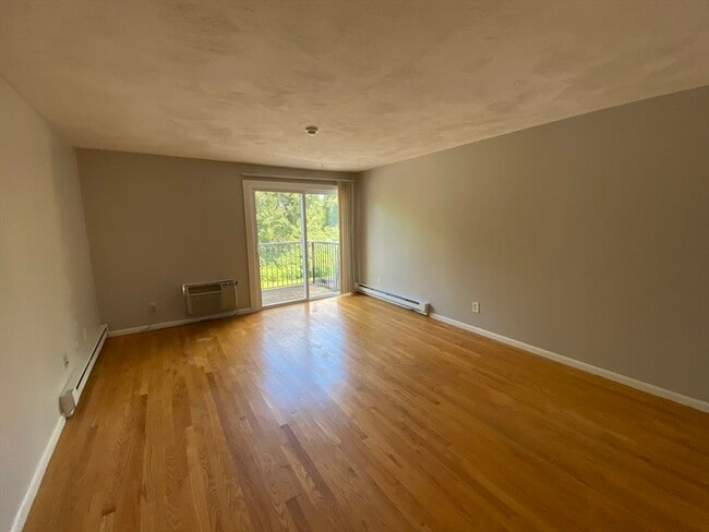 Photo - 55 Elmwood Park Unit 12