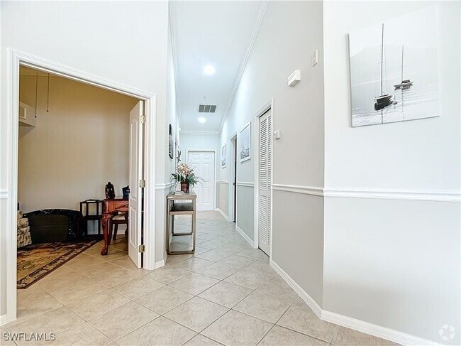 Building Photo - 10401 McArthur Palms Ln Unit 2523 Rental