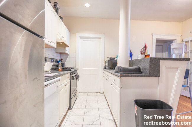 94 Pleasant St