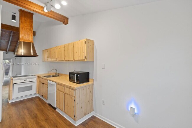 Photo - 2331 Dogwood Ct