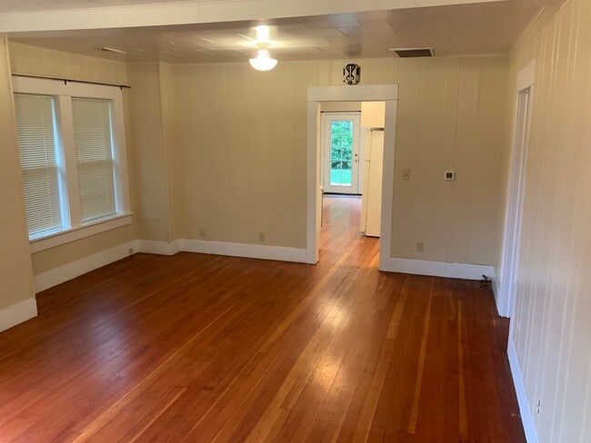Photo - 3056-04 - MSF Properties Unit 906 W 28th Ave