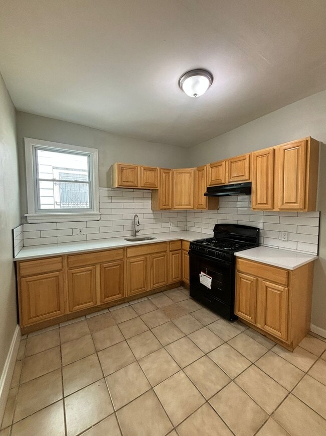 Photo - 807 S 13th St Apartments Unit 1
