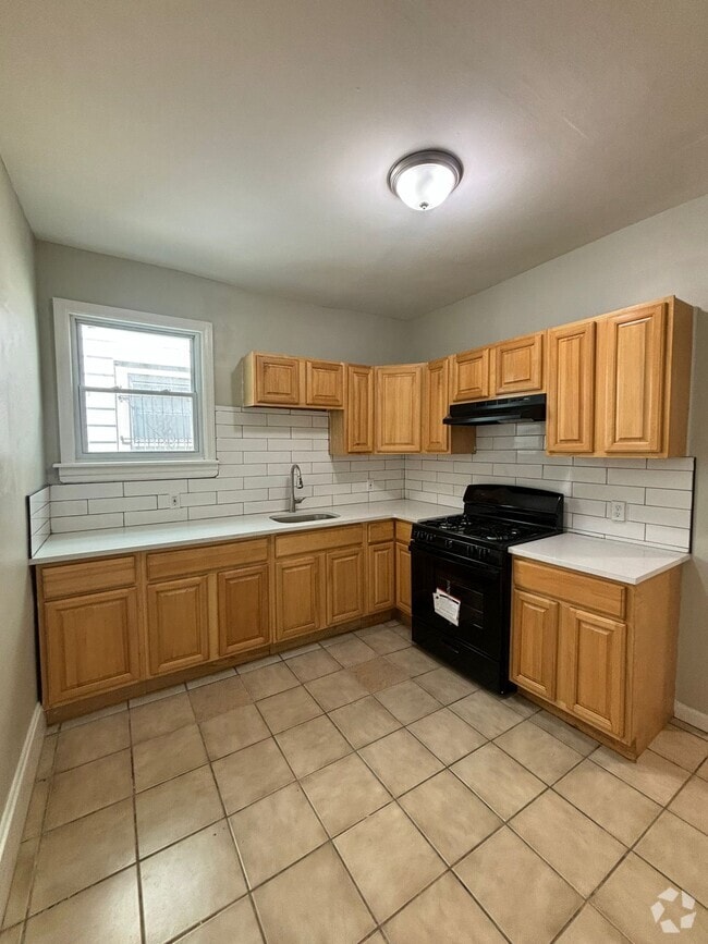 Building Photo - 807 S 13th St Unit 1 Rental