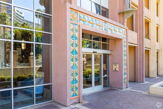 411 E Seaside Way Long Beach, CA, 90802 - Aqua Condominiums