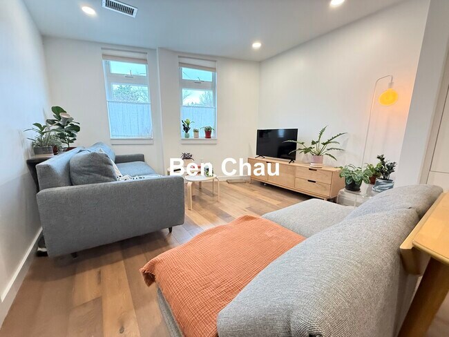 Photo - 97 Elmwood St Unit 102