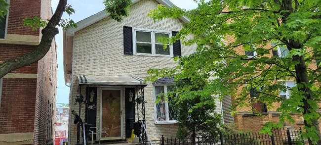 Building Photo - 2737 S Princeton Ave Rental