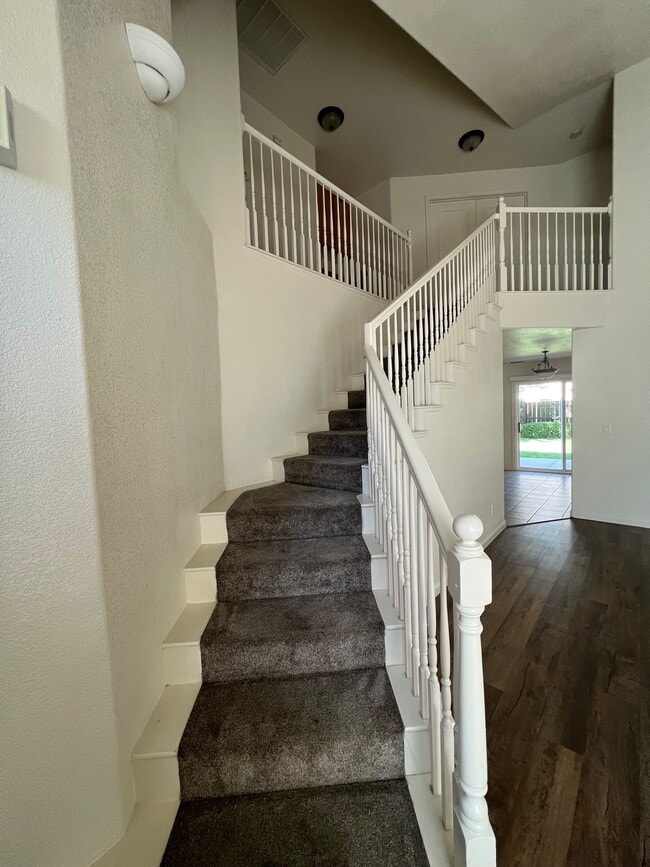 Photo - 1742 Shay Way