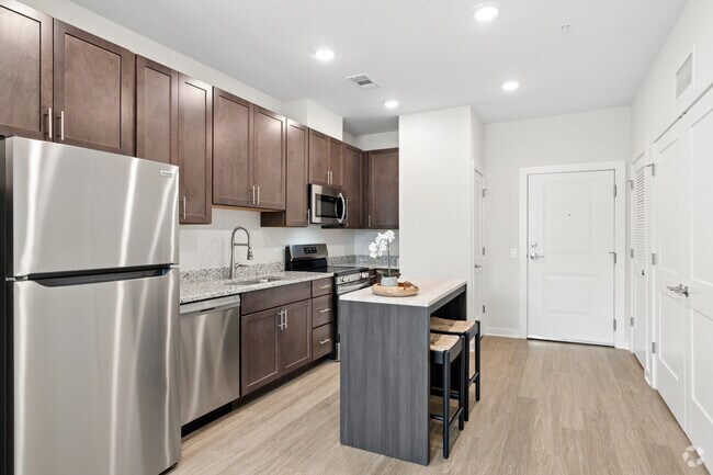 Vista 1BR, 1BA - 607SF - Dining Room