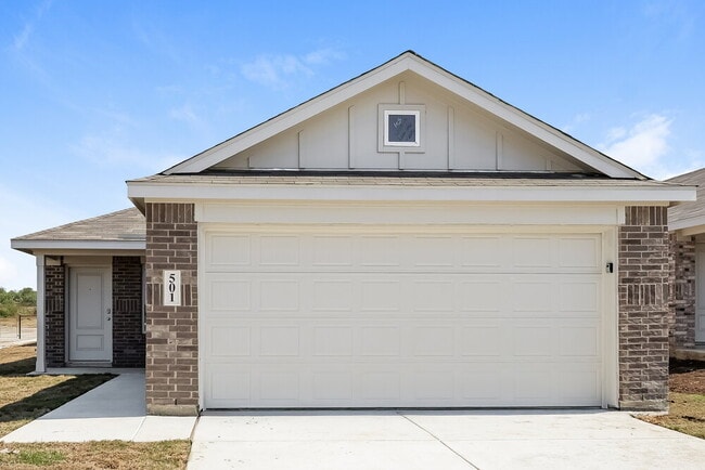 Building Photo - 501 Chevre Rd Rental