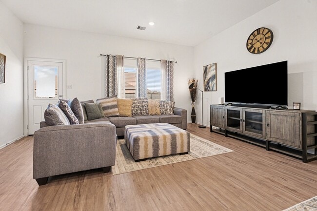 Photo - 9502 Brookside Point Dr