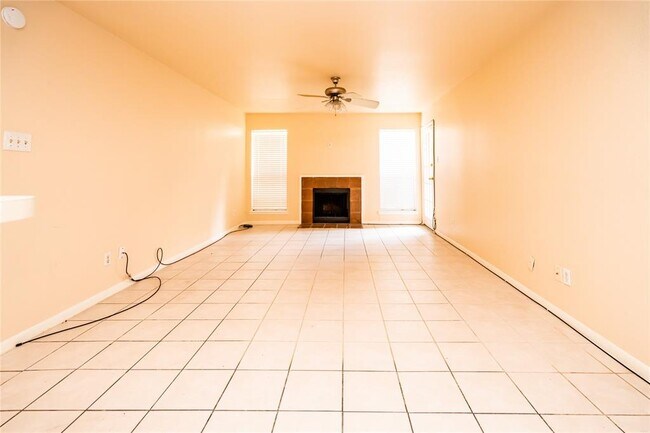 Photo - 10202 Forum Park Dr Condo Unit 277