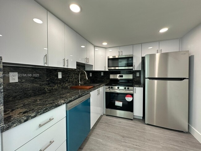 Photo - 2075 SW 122nd Ave Unit 531