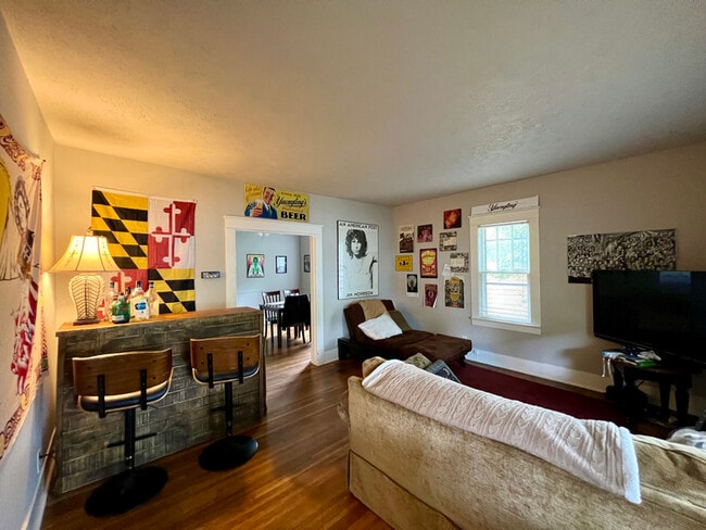 Building Photo - 1164 Kirkland Ave Rental