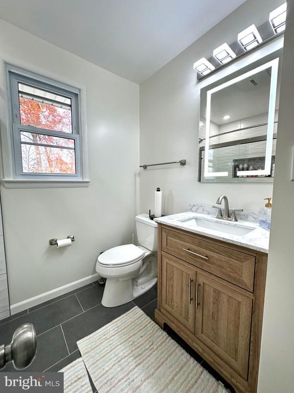 Photo - 8140 Drayton Ln