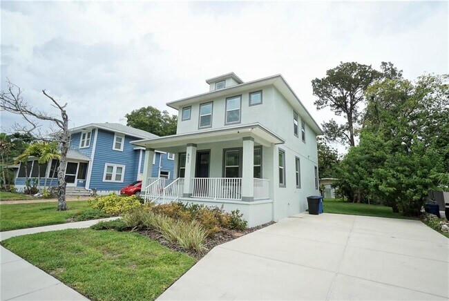 Photo - 651 14th Ave S