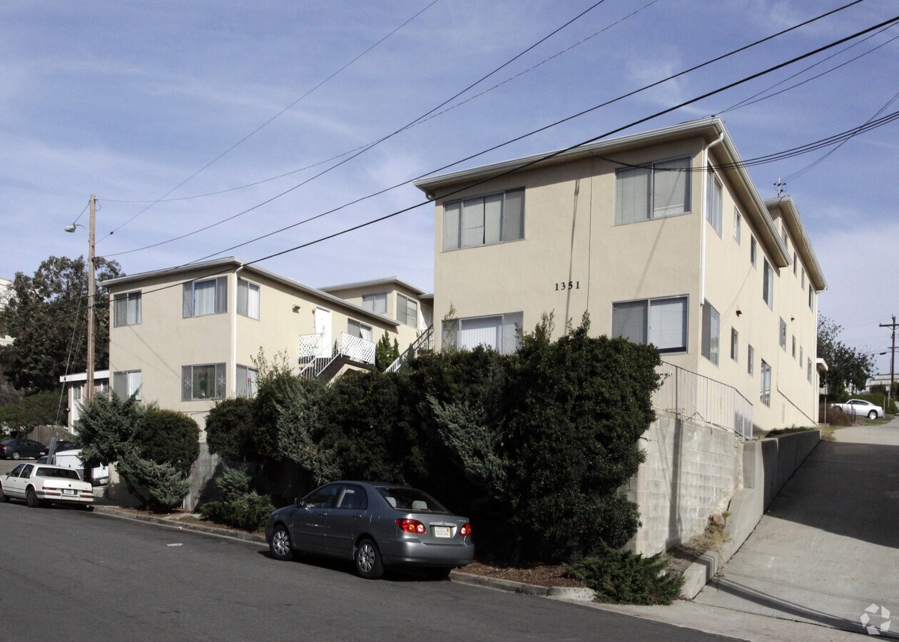 Silver Terrace - Silver Terrace Apartments