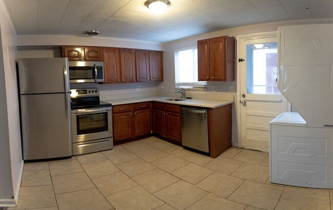 Building Photo - 2 Bed 1 Bath for Rent in Wheat Ridge!