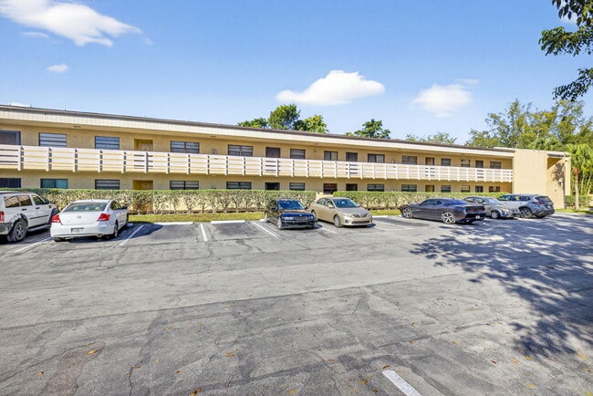 Photo - 4491 Crystal Lake Dr Unit 201a