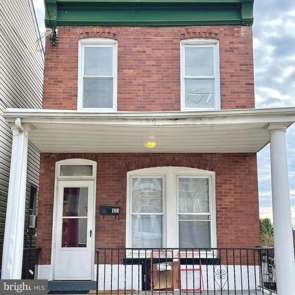 Building Photo - 173 Fountain St