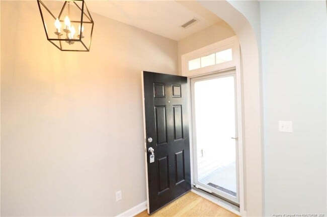 Photo - 605 Courthouse Dr