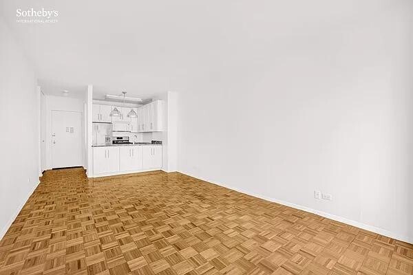 380 Rector Pl Unit 12C