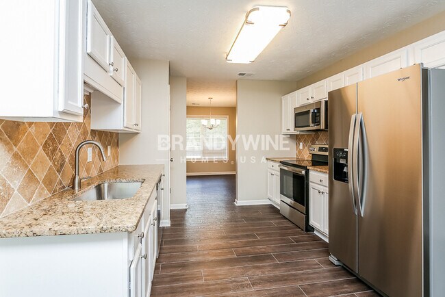 1.5 months FREE RENT