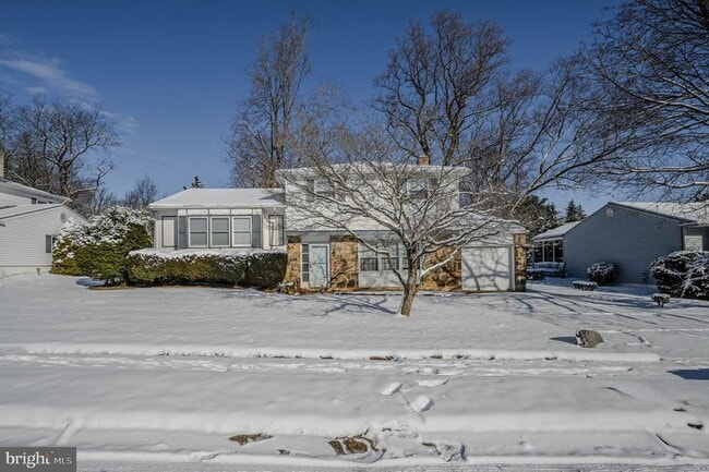 Building Photo - 2651 Abington Rd