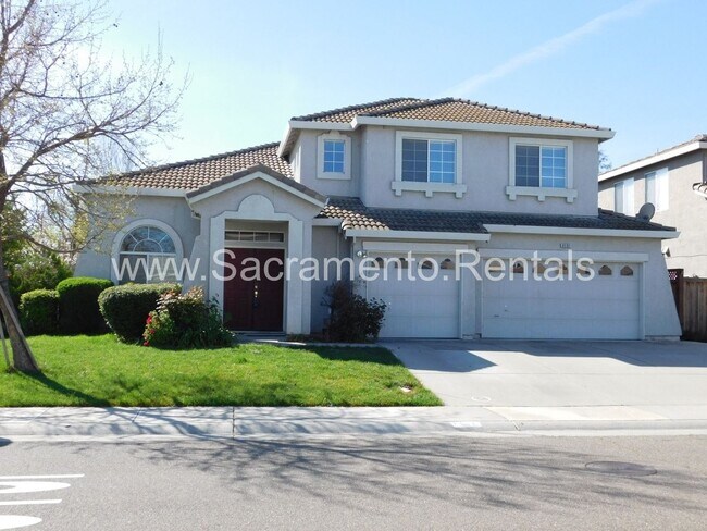 4 br, 2.5 bath House - 8101 Laguna Brook Way - 4 br, 2.5 bath House - 8101 Laguna Brook Way