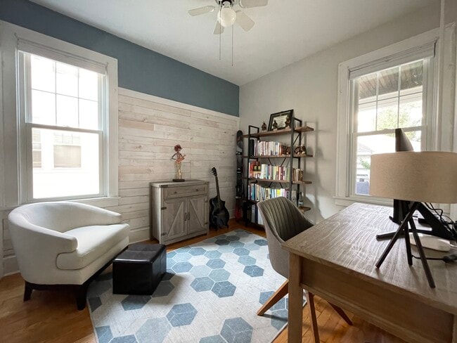 Building Photo - 893 Park Ave Rental