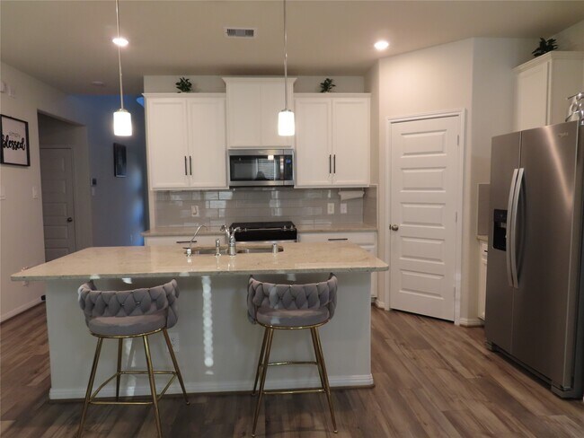 Photo - 10818 Sugar Pne Ln