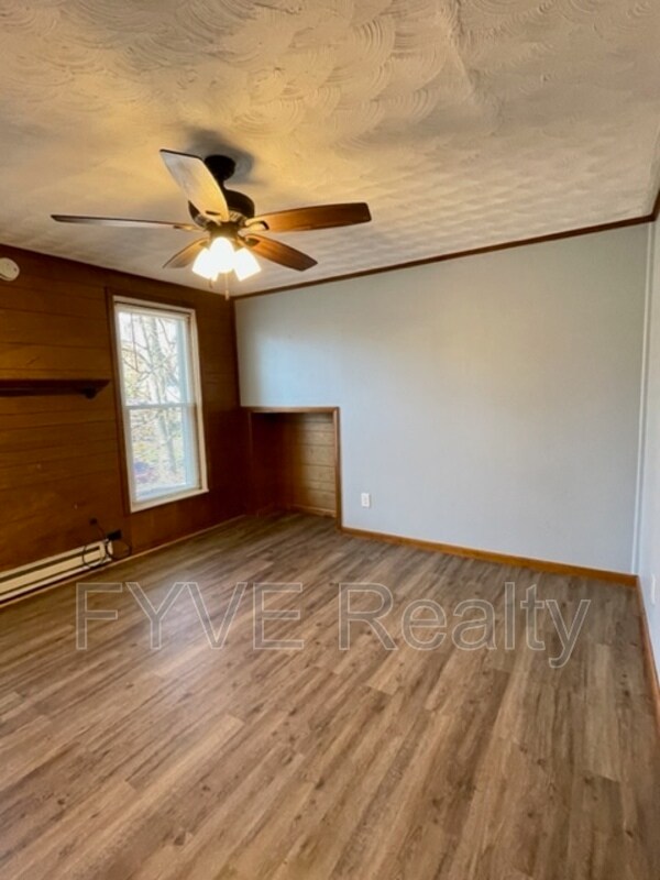 244 N Washington St House House Rental in Delaware, OH