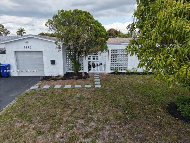 Photo - 7773 Coral Blvd