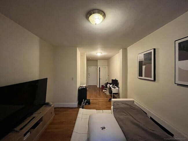 Photo - 1140 River St Unit 2R