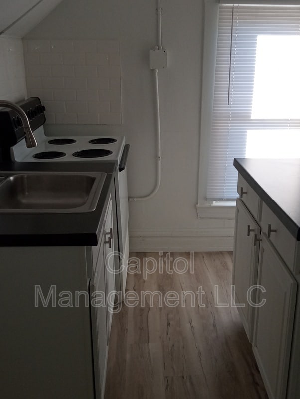 Photo - 323 W Saginaw St Unidad 3