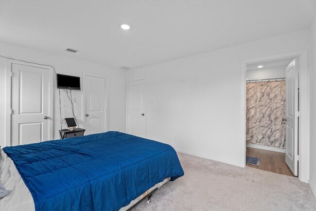 Photo - 732 Autumn Cherry Trl