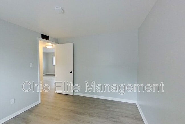 Photo - 1045 Binns Blvd