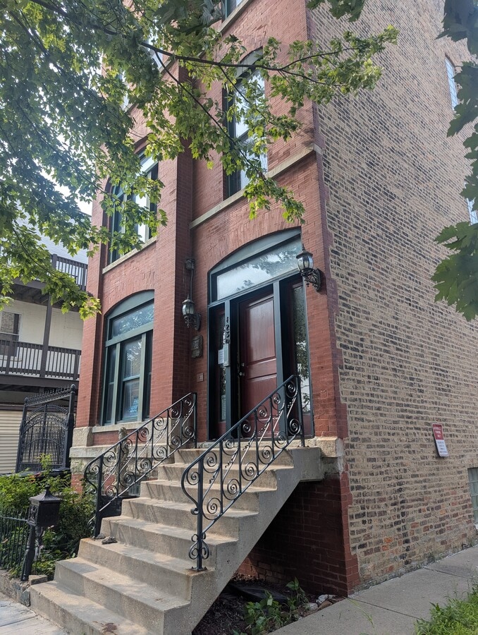 Photo - 1230 W Hubbard St Apartamentos Unidad #2
