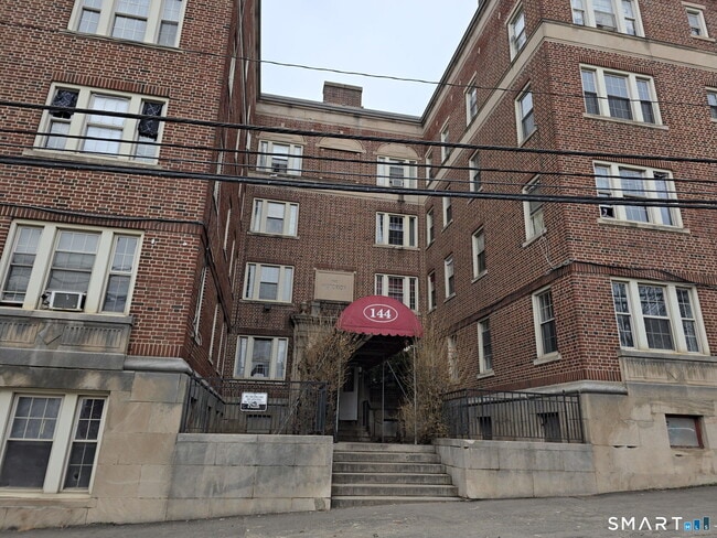 Photo - 144 Grove St Unit 310